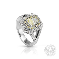 Бутиков златен пръстен с централен жълт Диамант- 0.71ct и Диамнти-0.48ct.- BR3165GIA