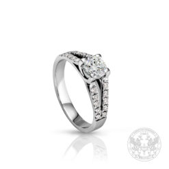 Годежен пръстен с централен Диамант – 0,51 ct. и странични – 0,15 ct. BR0147GIA
