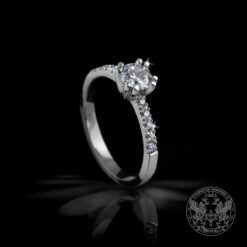 Годежен пръстен с Диамант 0.32ct. и странични брилянти 0.08ct. BR1112