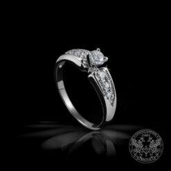 Годежен пръстен с Диамант 0.22ct. и странични Диаманти 0.13ct. BR7786